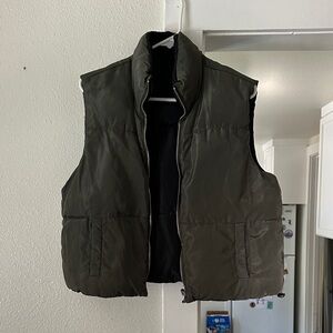 Reversible puffer vest. Size M/L